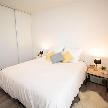 Joli Studio Tout Confort A 2 Pas De La Gare Poissy Kültér fotó